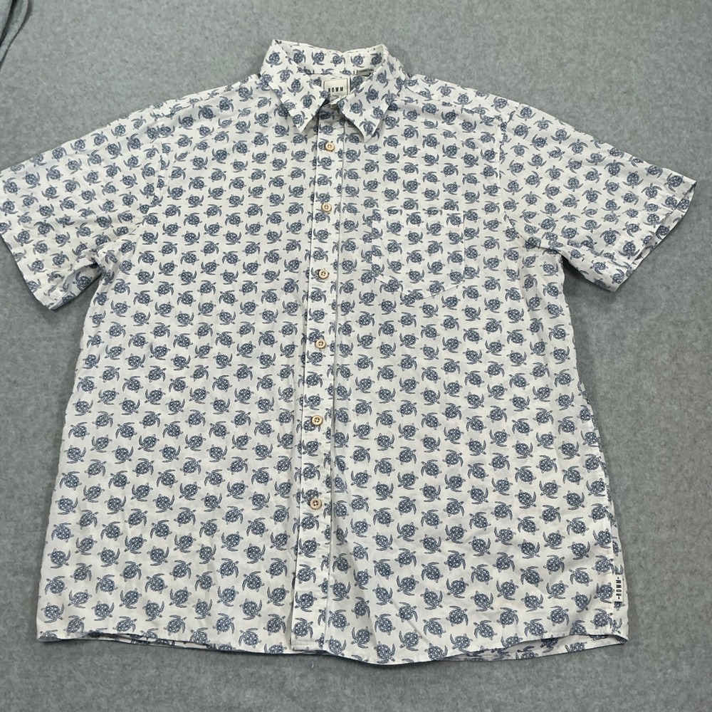ROWM Mens Large White Blue Sea Turtle Print Cotton Short Sleeve Button Down
